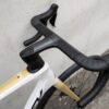 RIDLEY FENIX SLiC DISC SHIMANO 105 Di2 ROAD BIKE - Image 11